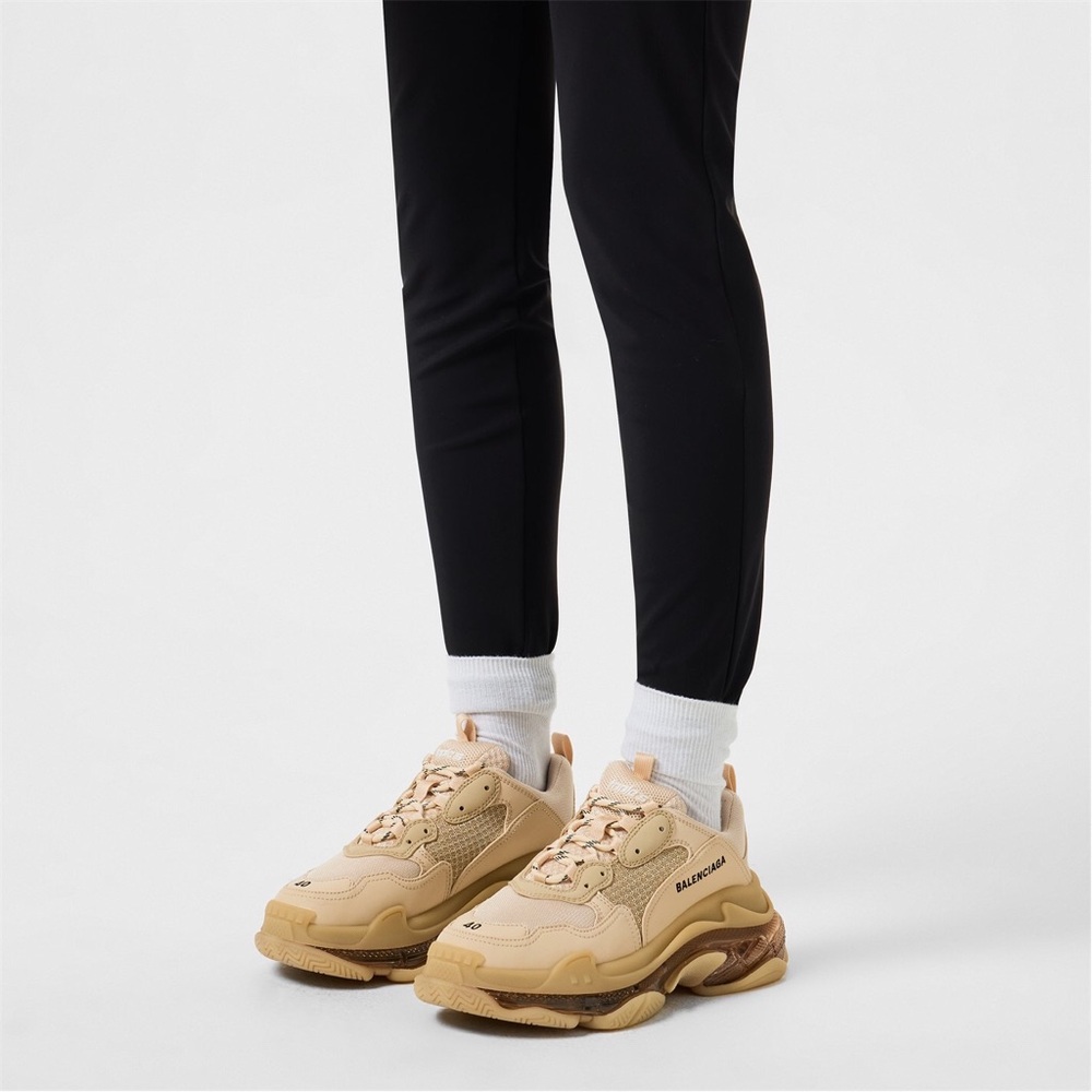 New Authentic Balenciaga Triple S Clear Sole Sneakers – Iconic Luxe Streetwear👟 - Picture 3 of 17